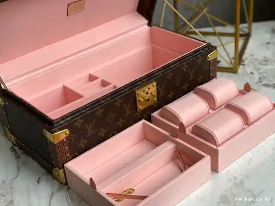 AAA Pruses Bags LOUIS ACCESSOIRES COFFRET VUITTON 0706